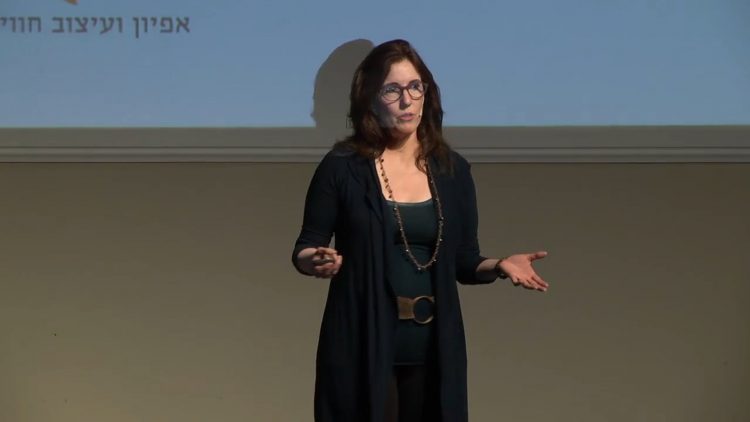 The Hidden Neural Dynamics of Gender Inequality